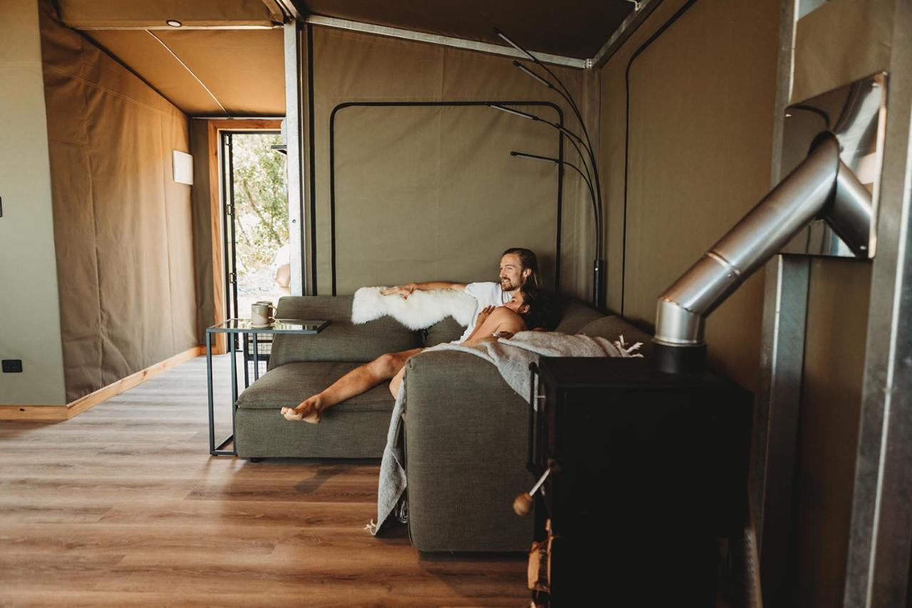 Tarakohe Drift Off Grid Luxury Eco Glamping酒店 外观 照片